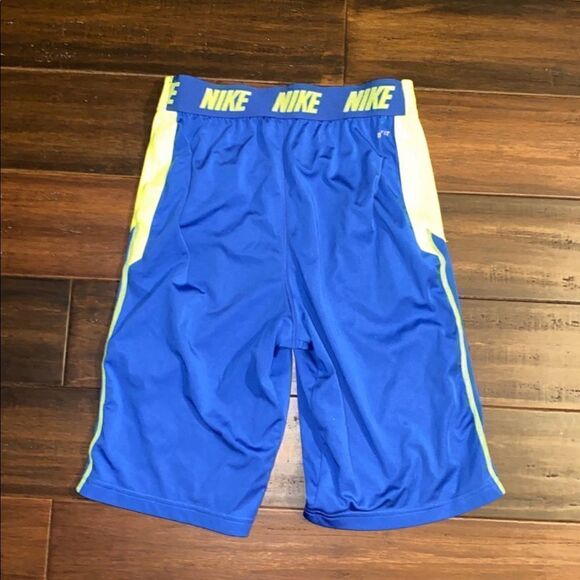 Nike Boys Shorts   - Picture 3 of 4